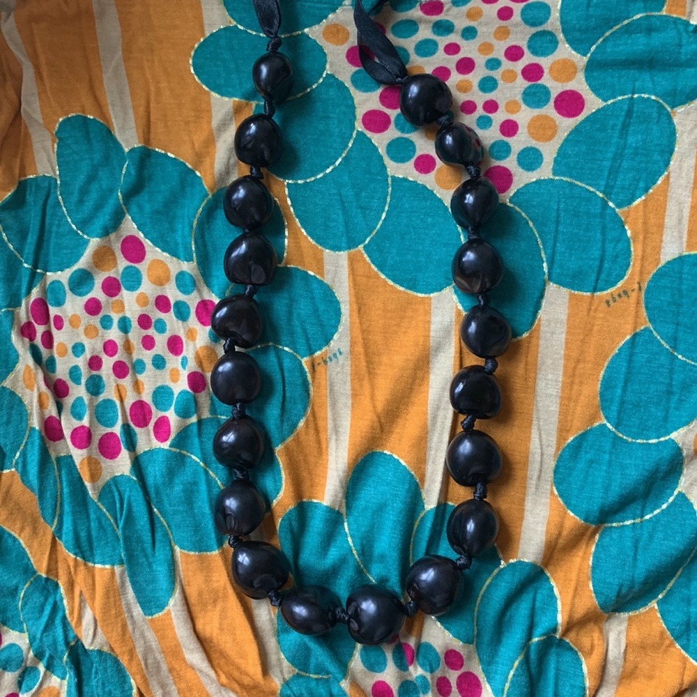 Hawaiian Kukui Bead Strand Necklace